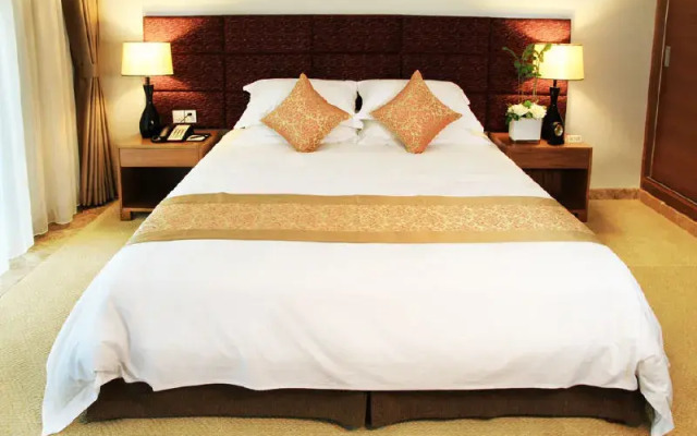Fusion Hotel Amp; Resort