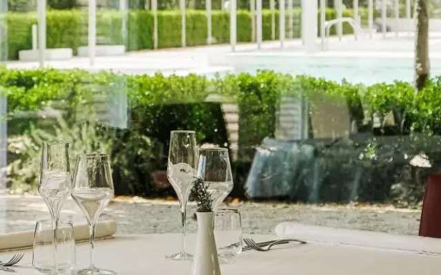 Kairos Resort