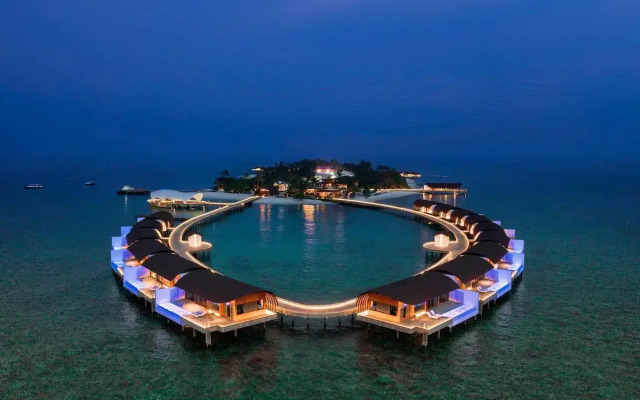 The Westin Maldives Miriandhoo Resort
