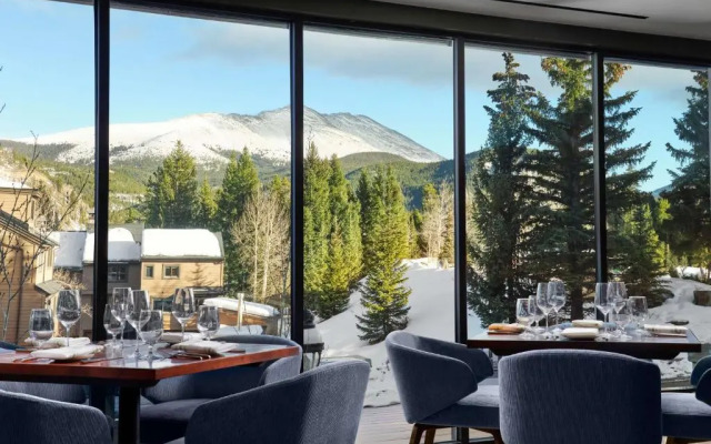 Hotel Alpenrock Breckenridge, Curio Collection by Hilton