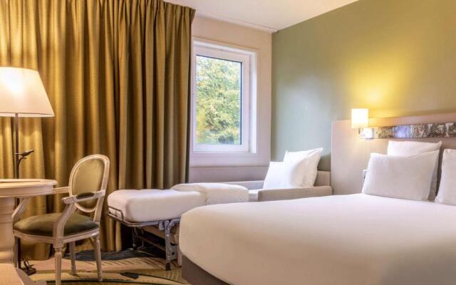 Demeures de campagne Parc du Coudray – Mercure