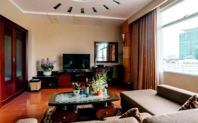 Kin Hotel Thi Sach