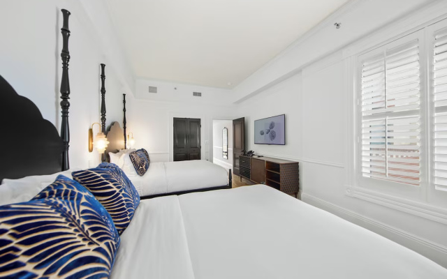 Fairmount Hotel