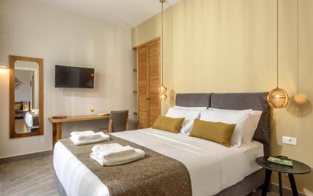 Caldera Beach Hotel