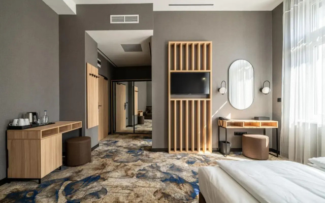 Urban Hotel