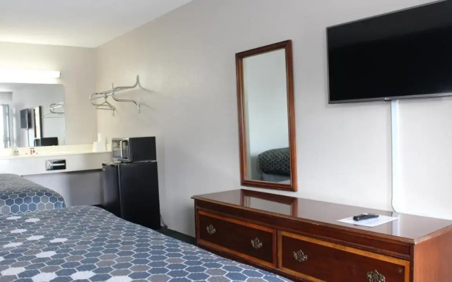 Landsford Inn