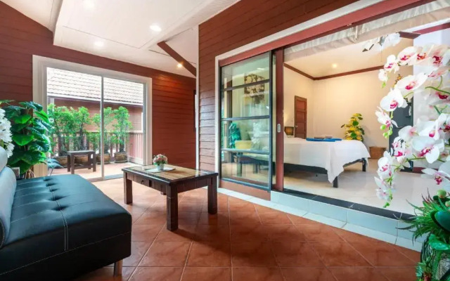 Naiyang Beach Private Pool Villa