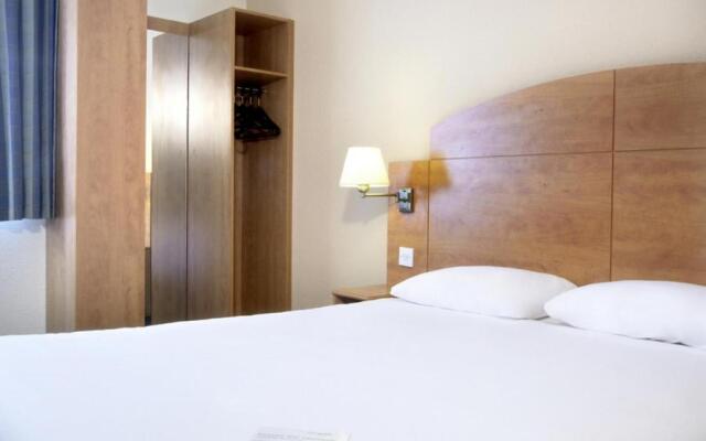 Travelodge Liverpool Central Queens Dock and Arena Hotel