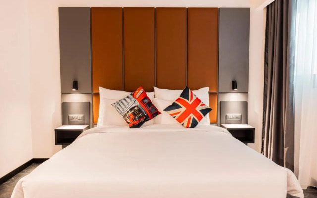 The Londoner Hotel St. Julians