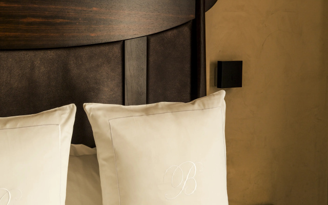 Bagues, a Small Luxury s of the World