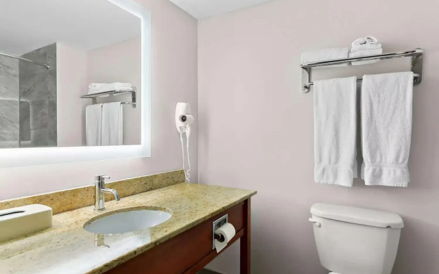 SureStay Plus by Best Western Windsor