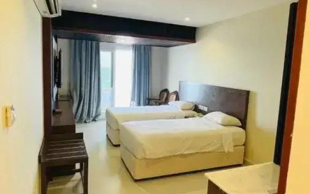 Resort Sur Beach Holiday
