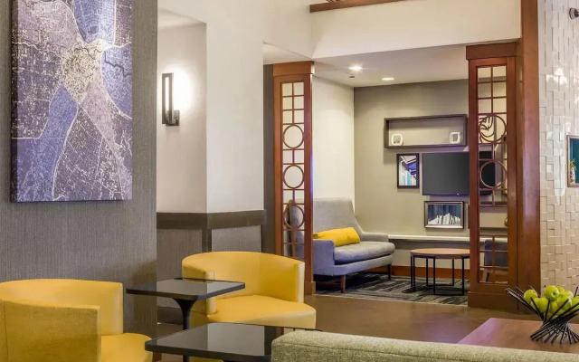 Hyatt Place Austin/Arboretum