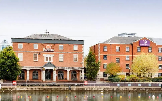 Premier Inn Manchester Salford Quays