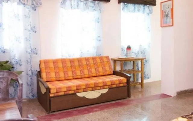 Aakriti's Guest House