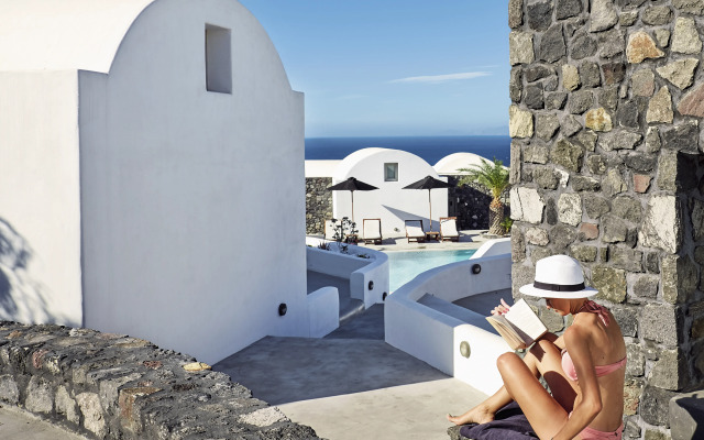 Santo Pure Oia Suites and Villas