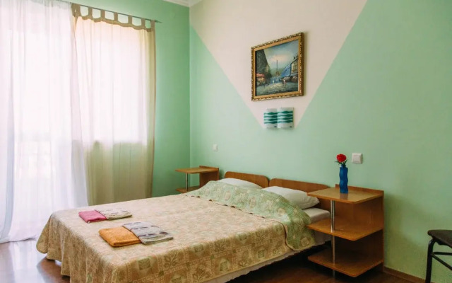 Charly Guest House