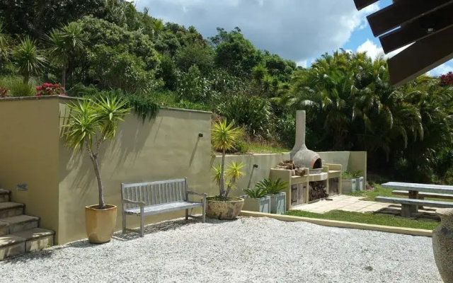 Shakespeare Cliff Lodge