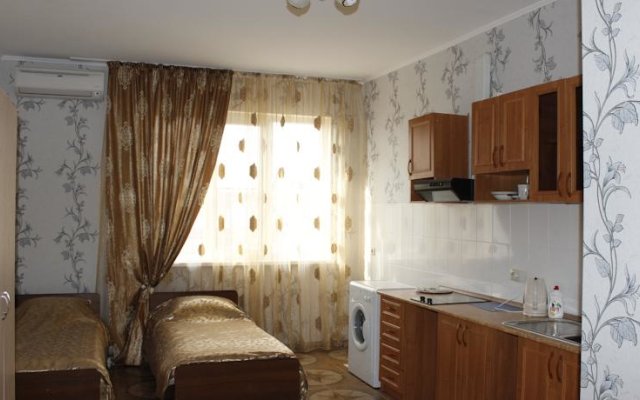 Apartment on Kamyshovaya 41, apt 19