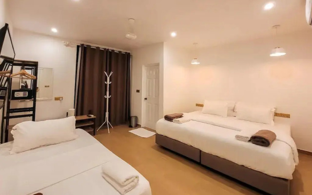 Kingsway Thoddoo Guest House