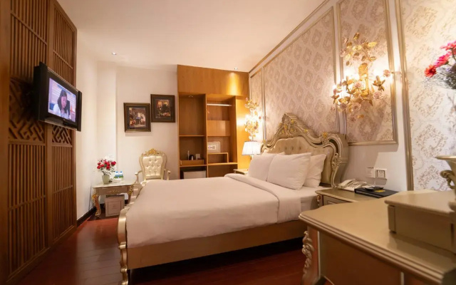 A&EM 8a Thai Van Lung Hotel