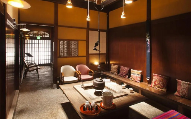 Honjin Hiranoya Bekkan