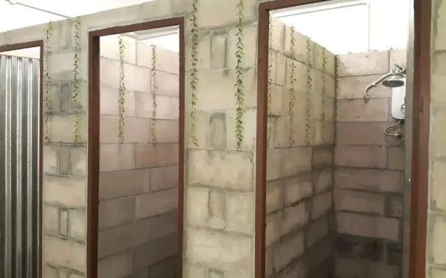 PODs The Backpackers Home & Cafe