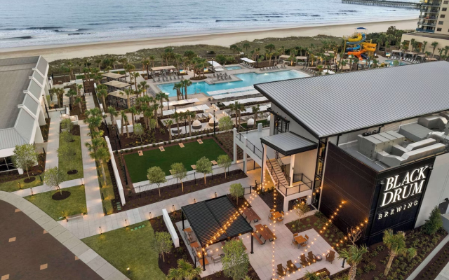Royale Palms Condominiums