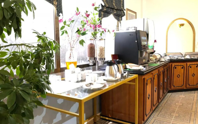 Hotel Al Madinah Holiday