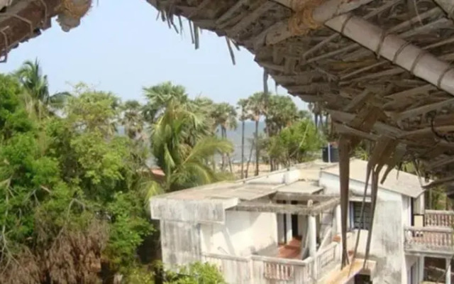 Flora Beach Resort