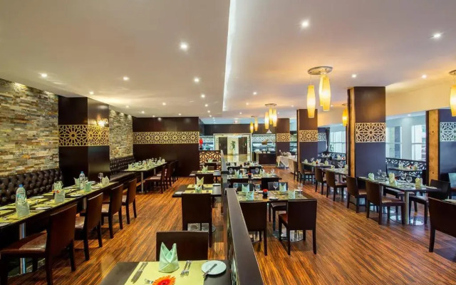 Metropolitan Al Mafraq Hotel