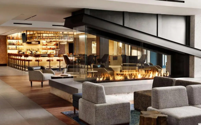 Hotel Alpenrock Breckenridge, Curio Collection by Hilton