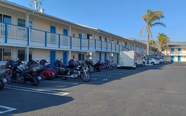 Coast Riders Inn