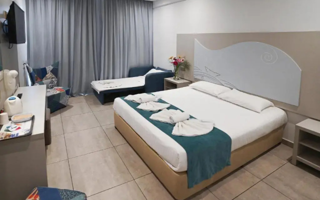 Nicholas Color Hotel