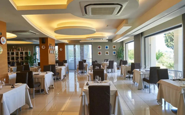 Villa Luisa Resort & Luxury Apartments