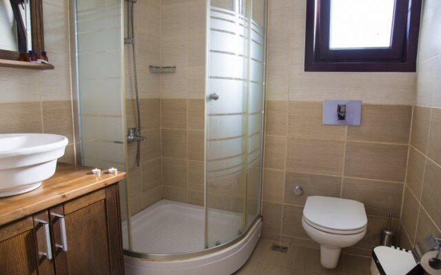 Cengiz Celik Hotel