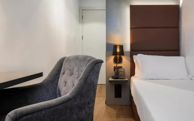 London Hotel