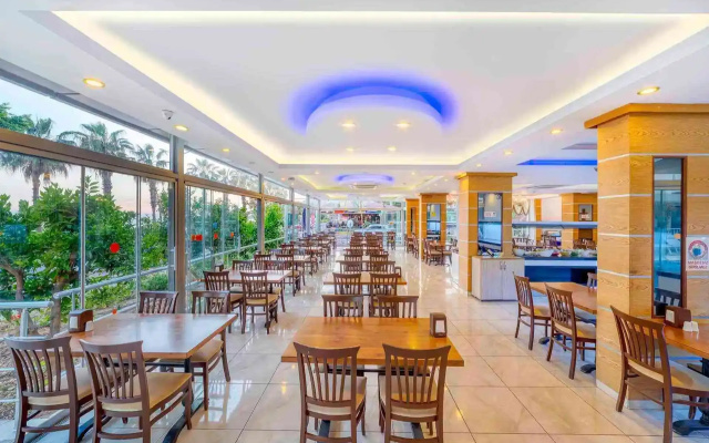 Kleopatra Melissa Hotel