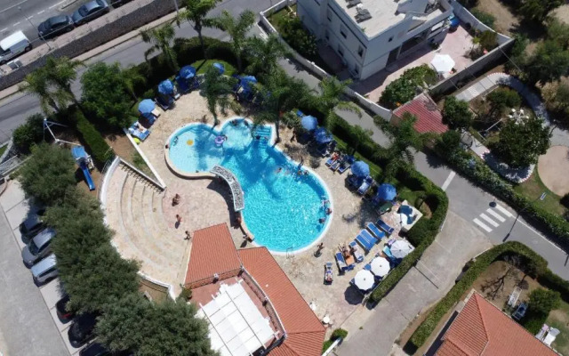 Residence Hotel La Taverna