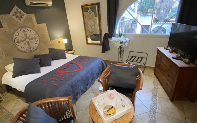 Logis Hotel Restaurant Les II Mas