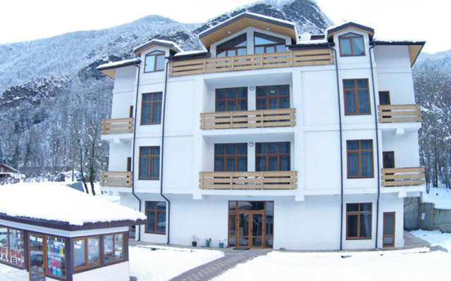 Avraam Guest House