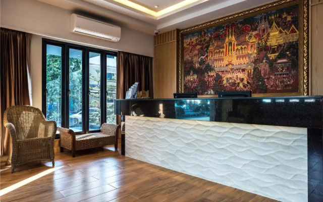 Golden Foyer Suvarnabhumi Airport Hotel