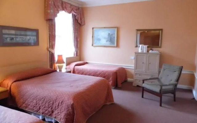 Averon House