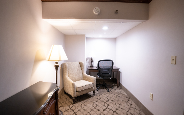 Best Western Plus Fairfield Executive Inn