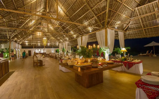 KonoKono Beach Resort & Spa 