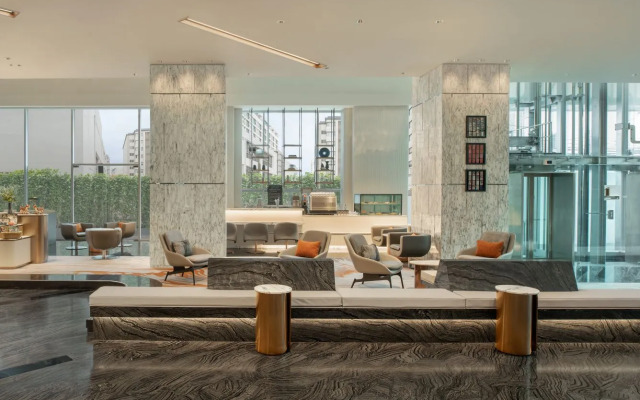 Le Meridien Bangkok