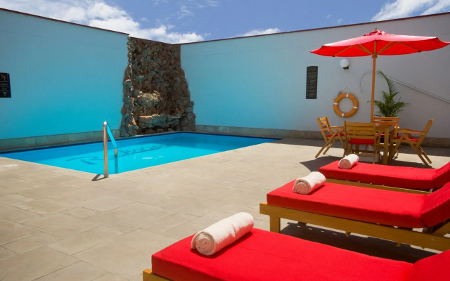 Radisson Hotel San Isidro