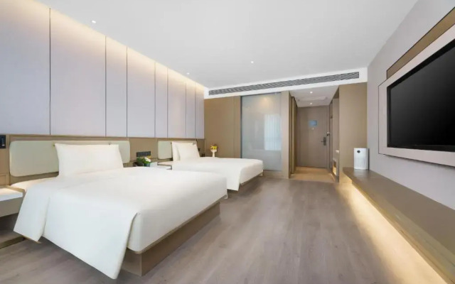 Atour Hotel Jinan West Station East Square