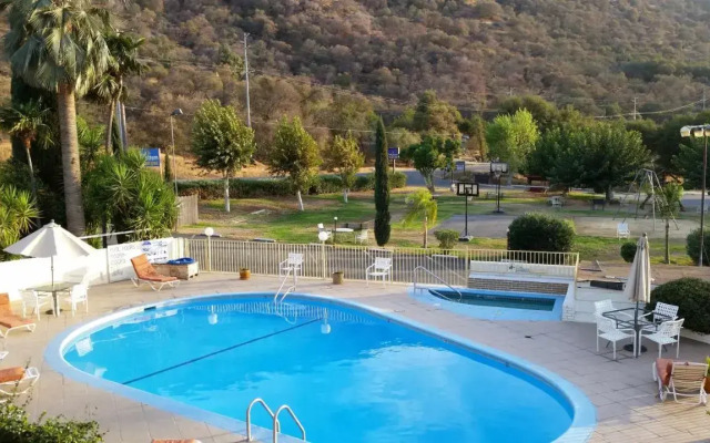 Western Holiday Lodge Three Rivers