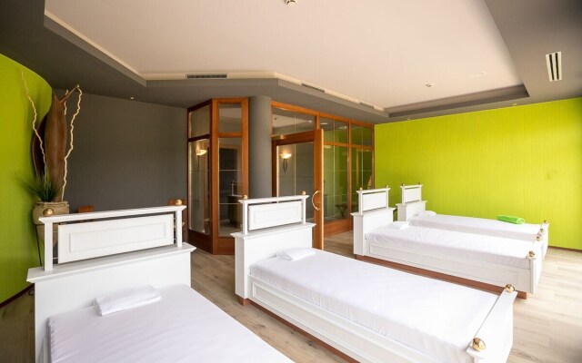 Hotel Mediterranee Family & Spa Hotel